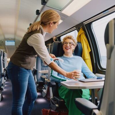 Upgrade in die First Class der Westbahn Upgrade in die First Class der Westbahn